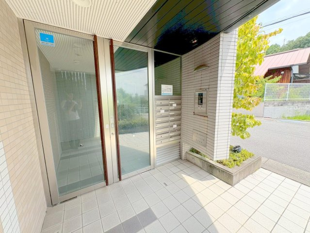 フローラル宝塚のエントランス