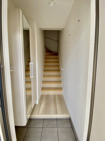 【玄関】 | サンリットⅡ　（和歌山市内原）
