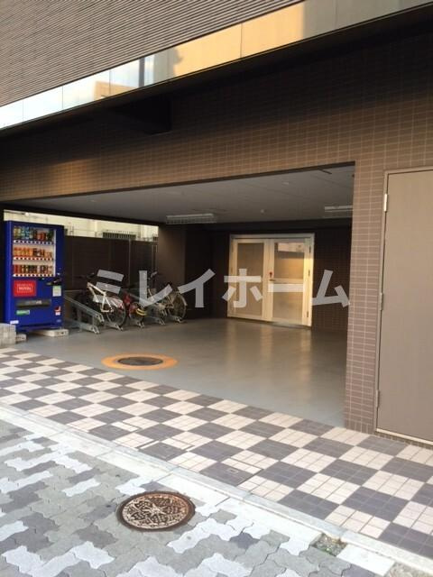 XEBEC糀谷のエントランス