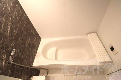 アヴァンス江戸川 の浴室