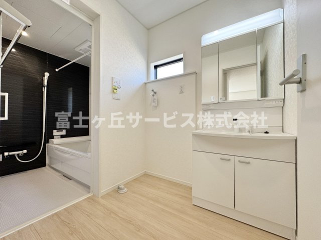 【脱衣所】 | 藤枝市上当間 2期 新築一戸建て | 脱衣場です