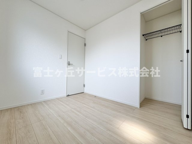 【子供部屋】 | 藤枝市上当間 2期 新築一戸建て | 子供部屋としても使える洋室です