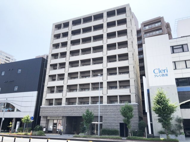 ダイドーメゾン阪神西宮駅前の外観