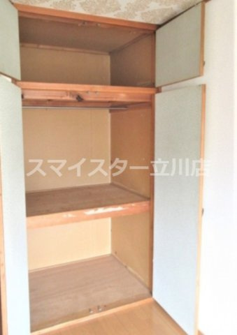シティハイツ河辺の収納
