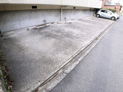 【駐車場】 | レジデンス中陣【名古屋市賃貸・RC造】