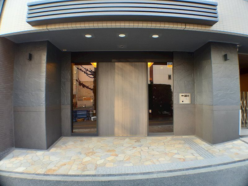 レジディア文京本郷のエントランス