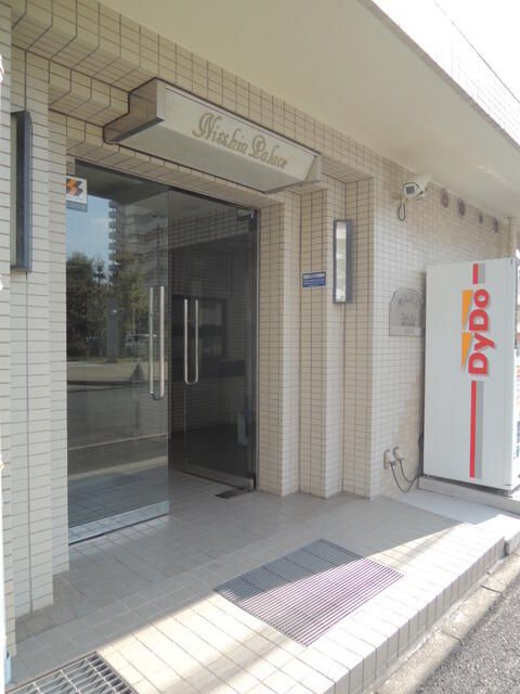 日神パレス戸塚のエントランス