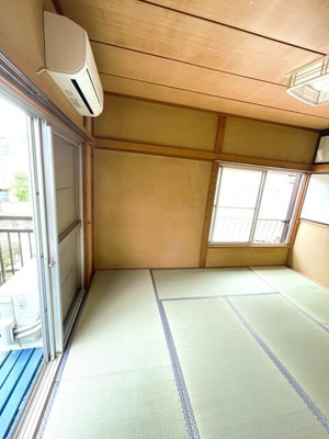 【寝室】 | 砂新田三丁目貸家 | ゆとりの広さです