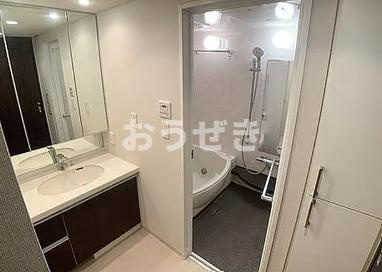 クレストフォルム横浜平沼の洗面所