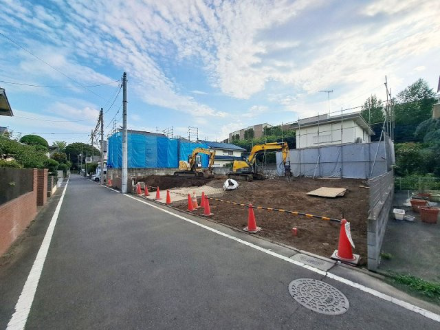 【外観】 | 東久留米市南沢5丁目　建築条件無売地　全4区画　(保谷店) | 第一種低層住居専用地域につき住環境の良さが魅力。