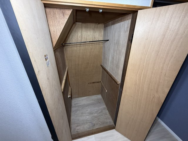 中曽司町戸建の収納