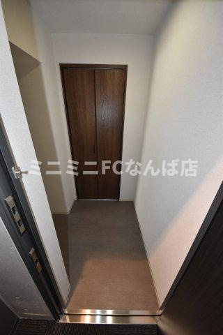 ドゥーエ南堀江の玄関