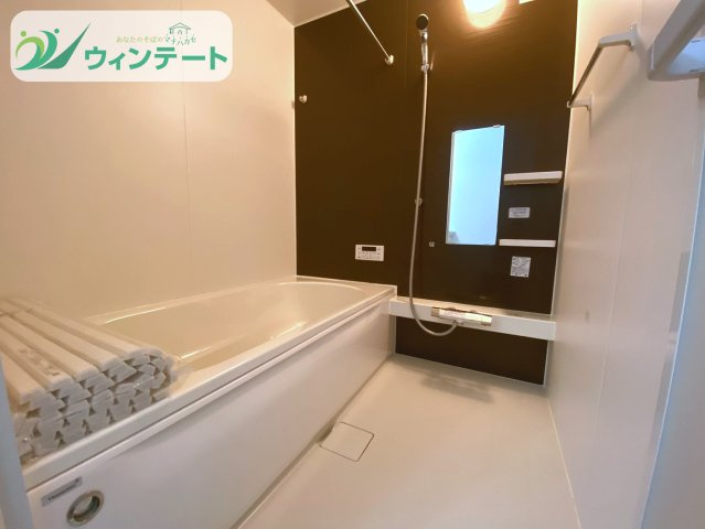 取手市本郷3期　新築戸建の浴室|一日の疲れを癒すゆったり一坪タイプの浴室。浴室乾燥機付きで雨の日も快適。家族みんなが心地よく使えるバスルームです。