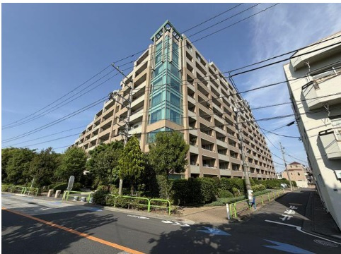 パークホームズ上板橋ヒルトップレジデンスの外観|東武東上線「上板橋」駅まで徒歩約10分
小中学校が近く子育てしやすい住環境です