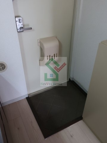 サニモールの玄関