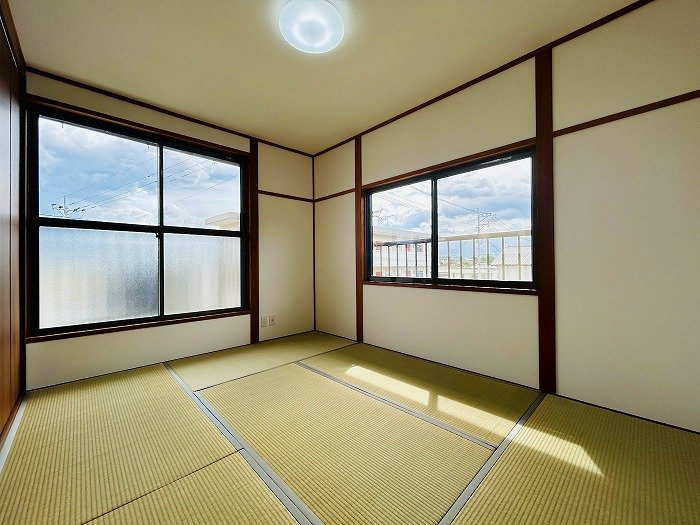 須惠町旅石戸建の和室