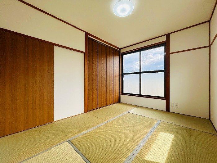 須惠町旅石戸建の和室