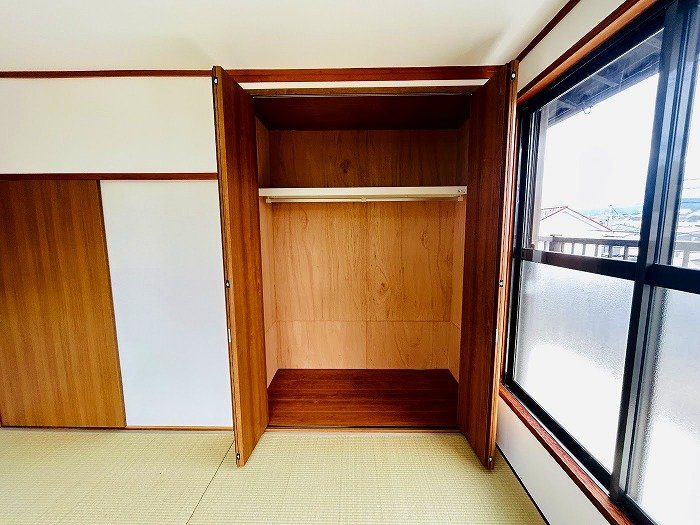 須惠町旅石戸建の収納