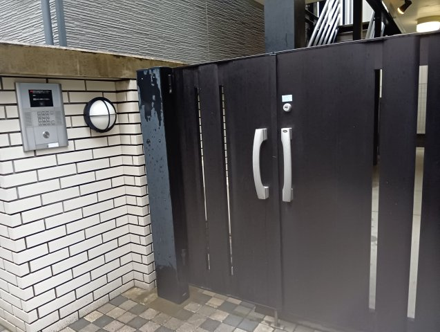 【エントランス】 | レオパレスルミエール　駒場東大