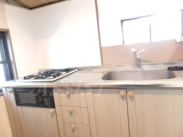 渋谷区本町４丁目の賃貸マンションのキッチン