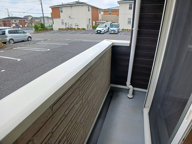 バルコニーからの眺めを楽しみながら食事をしませんか