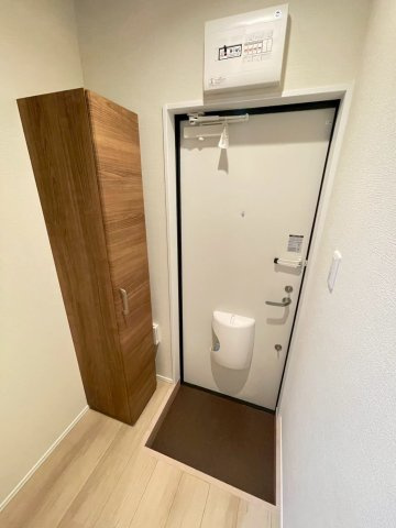 収納もある玄関です