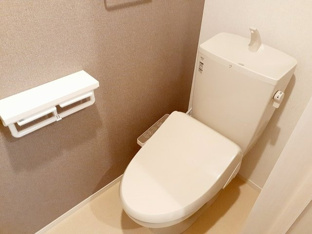 清潔感のあるトイレです