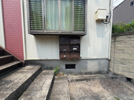 落ち着いたエントランスです
