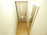 シンプルで使いやすい玄関です