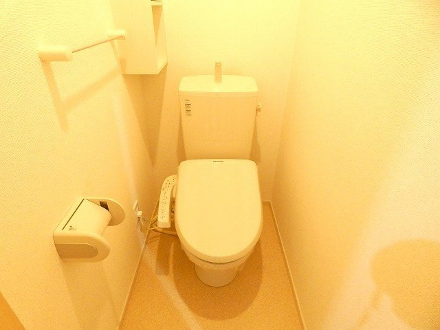 清潔感のあるトイレです