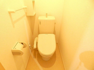 清潔感のあるトイレです