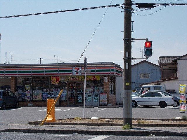 セブンイレブン市原市役所通り前まで400m