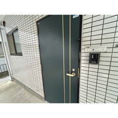 明るい玄関です