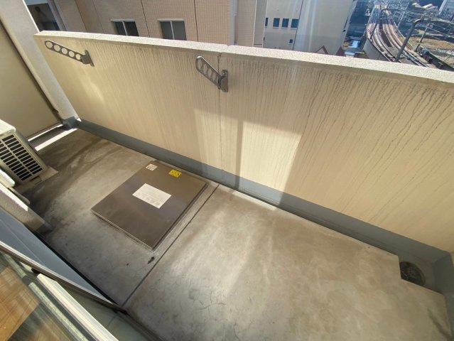 ロイヤルメゾン宝塚のバルコニー|バルコニーからの眺めを楽しみながら食事をしませんか