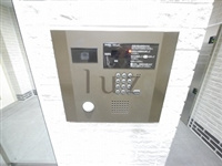 ドゥーエ横濱桜木町のセキュリティ|オートロック完備で女性も安心！