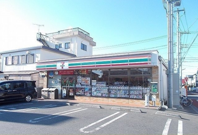 セブンイレブン寿町３丁目店まで400m