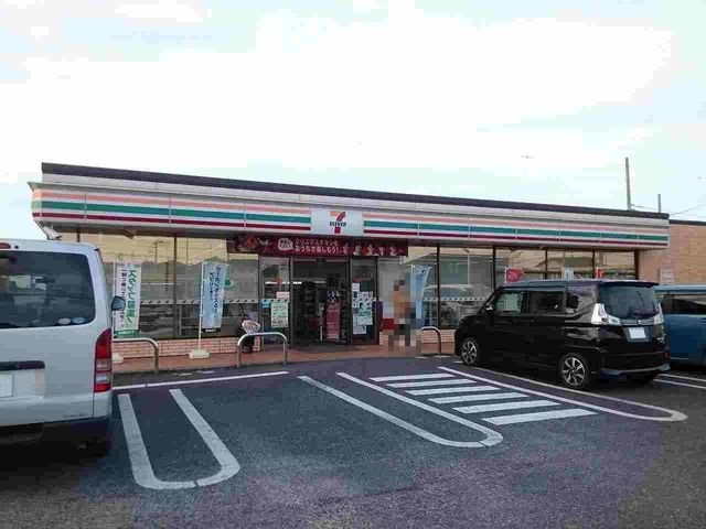 セブンイレブン木更津請西南店まで700m