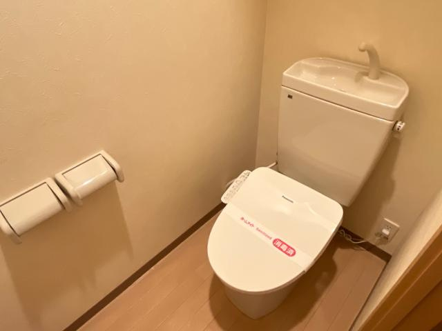 シャワー付トイレ