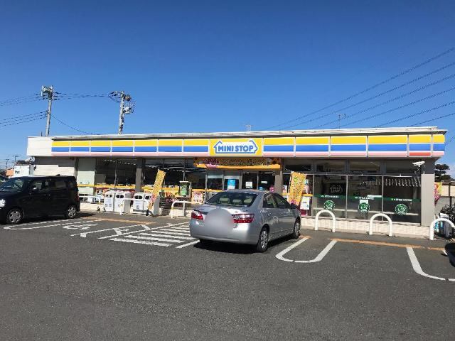ミニストップ四街道栗山店まで875ｍ