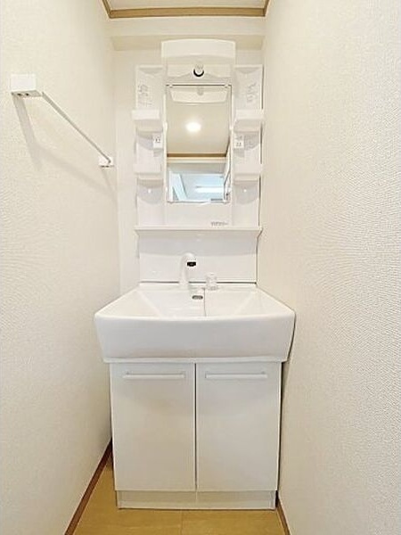 ヤカタハイツ　　刈谷市近郊の賃貸はクラスホーム刈谷店の独立洗面台