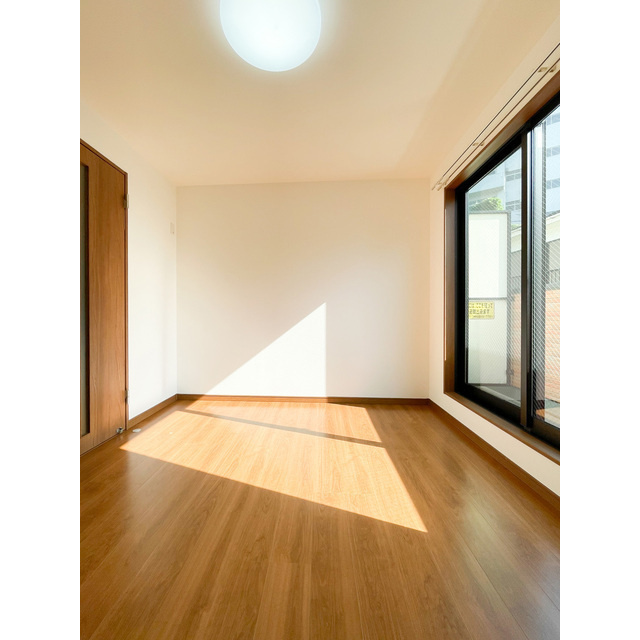明るい室内です