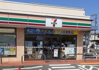 セブンイレブン鎌倉津西店まで594m