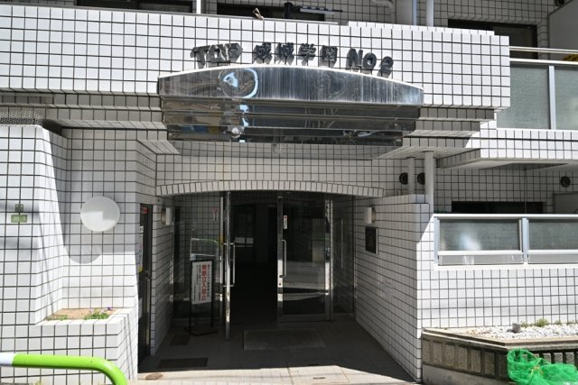 清潔なエントランスです