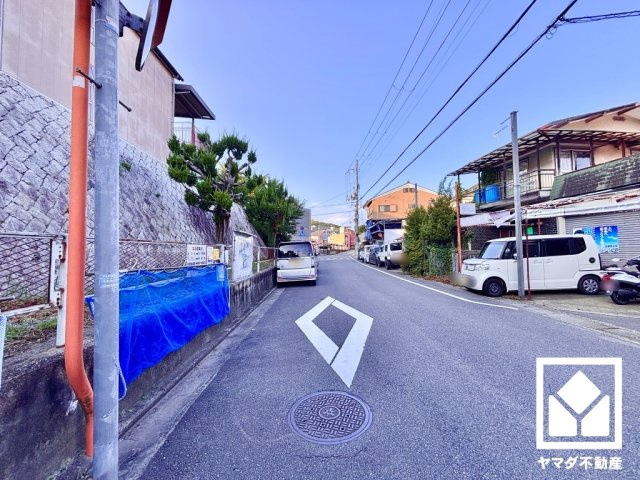 伏見区小栗栖中山田町の前面道路含む現地写真