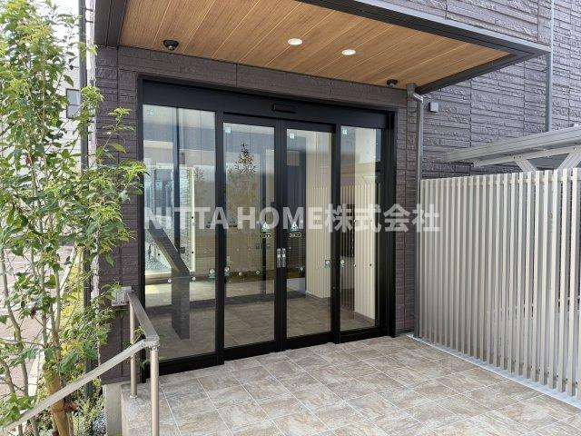 ブルジェオン駅南のエントランス|きれいなエントランス☆彡