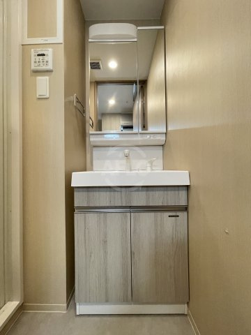 CITY LUX NAMBA SOUTHの洗面所|ラグゼナなんば南　独立洗面台