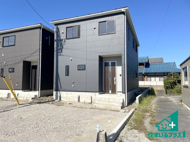 ★東近江市五個荘簗瀬町　第3期　新築一戸建ての外観|安心の10年保証！外観を美しく保ち、雨水で汚れを落とします！気になることがありましたら、お気軽にお問い合わせください！