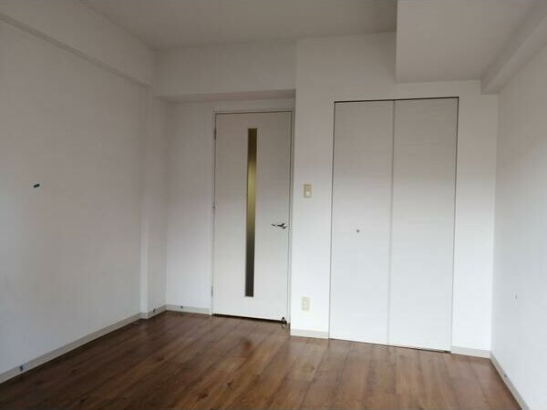 ロイスグラン神戸下沢通の内装|同物件別部屋写真