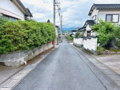【前面道路含む現地写真】 | 東津田町中古戸建 | 前面道路の様子です。