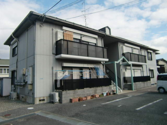 ファミール仁川Ⅳの外観